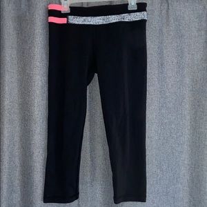 lululemon athletica Bottoms - Ivivva crop lululemon athletica Bottoms - Ivivva crop